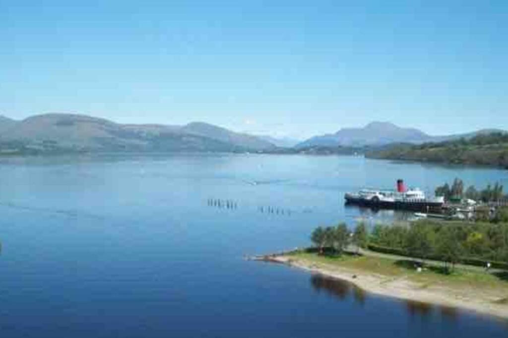 אלכסנדריה One Bedroom Flat On The Banks Of Loch Lomond מראה חיצוני תמונה