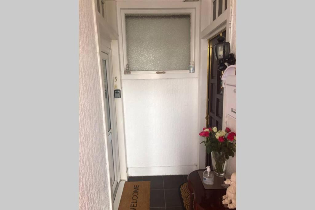 אלכסנדריה One Bedroom Flat On The Banks Of Loch Lomond מראה חיצוני תמונה